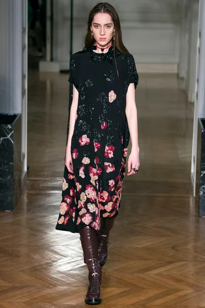 Look 53